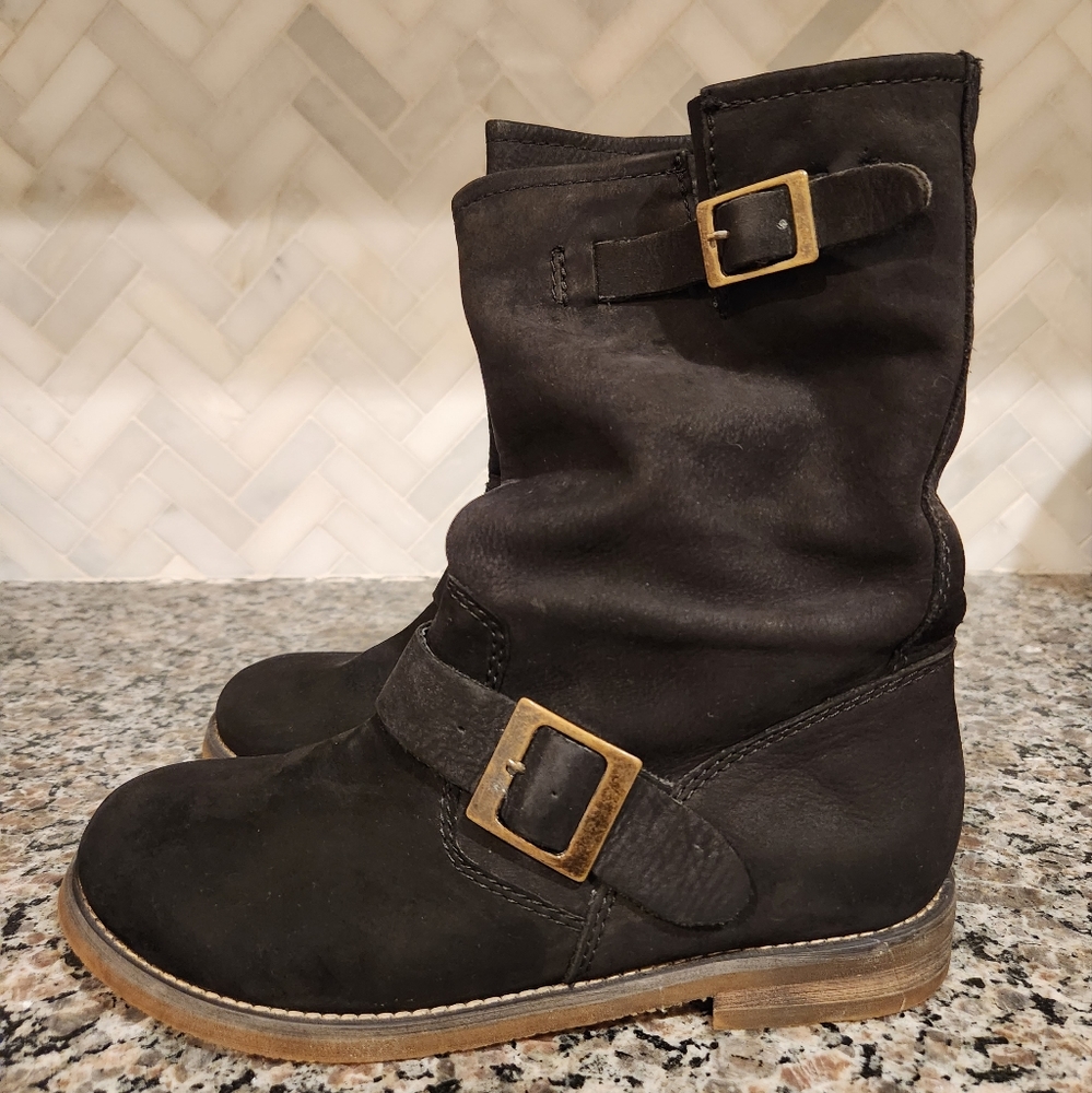 Steve madden boots size 6